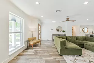 7214 Bayou Woods Dr, Houston, TX 77088 - Photo 9