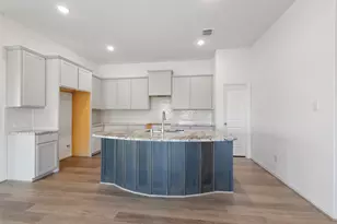 1090 Oakhurst Dr, Dayton, TX 77535 - Photo 11