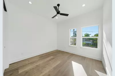 2036 Thonig Road, Houston, TX 77055 - Photo 25