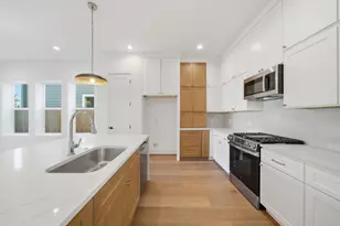 2036 Thonig Rd, Houston, TX 77055 - Photo 9