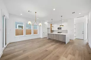 2036 Thonig Rd, Houston, TX 77055 - Photo 13