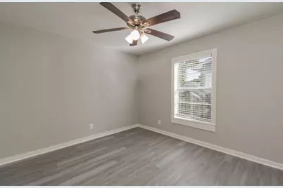 208 17th Avenue N, Texas City, TX 77590 - Photo 17