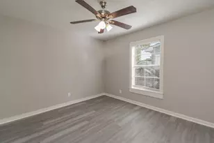 208 17th Ave N, Texas City, TX 77590 - Photo 17