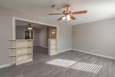 208 17th Avenue N, Texas City, TX 77590 - Photo 13