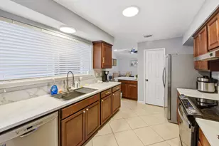 16235 Olive Glen Dr, Houston, TX 77082 - Photo 7