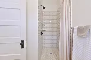 1808 Avenue K, Galveston, TX 77550 - Photo 27