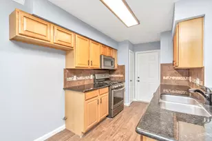 13627 Greenridge Dr, Sugar Land, TX 77498 - Photo 31