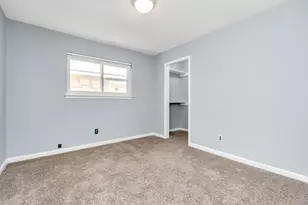 13627 Greenridge Dr, Sugar Land, TX 77498 - Photo 17