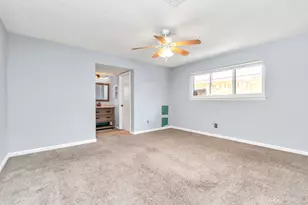 13627 Greenridge Dr, Sugar Land, TX 77498 - Photo 19