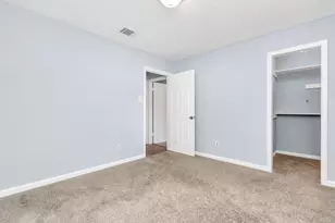 13627 Greenridge Dr, Sugar Land, TX 77498 - Photo 15