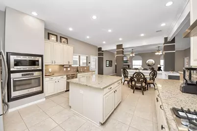 6711 Eagle Run, Manvel, TX 77578 - Photo 9