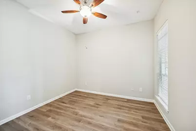 5353 Memorial Drive #1035, Houston, TX 77007 - Photo 7