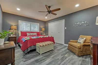 1 April Point Drive S, Montgomery, TX 77356 - Photo 21