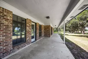 21802 Lake View Rd, Damon, TX 77430 - Photo 43