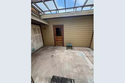 8306 Oakhaven Road, La Porte, TX 77571 - Photo 9