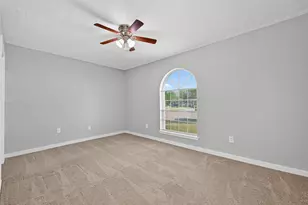 10402 Gulfstream Ln, Sugar Land, TX 77498 - Photo 23