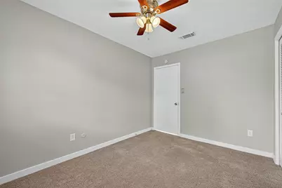 10402 Gulfstream Lane, Sugar Land, TX 77498 - Photo 21