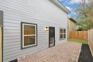 7050 Inwood Park Dr, Houston, TX 77088 - Photo 25