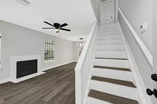 7050 Inwood Park Dr, Houston, TX 77088 - Photo 15