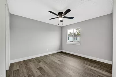 7050 Inwood Park Drive #113, Houston, TX 77088 - Photo 17