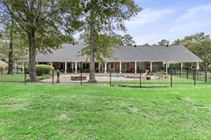 133 Holly Dr, Village Mills, TX 77663 - Photo 35