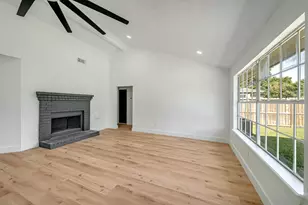 10836 Mesquite Dr, La Porte, TX 77571 - Photo 9