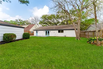 6027 Valkeith Drive, Houston, TX 77096 - Photo 29