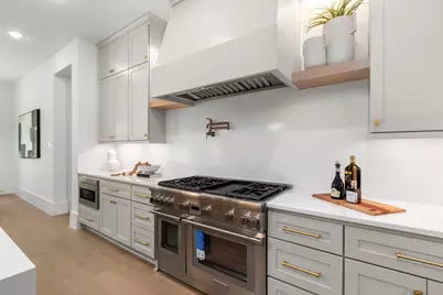 9350 Rosstown Way, Houston, TX 77080 - Photo 15