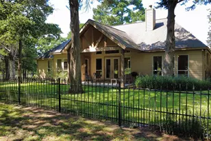 901 N Falls Dr, New Ulm, TX 78950 - Photo 13