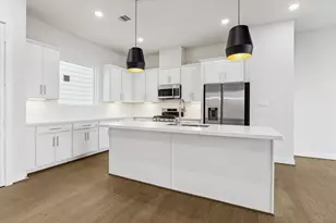 410 N Stiles St, Houston, TX 77011 - Photo 3