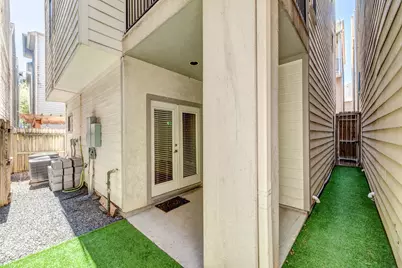 5209 Schuler Street #C, Houston, TX 77007 - Photo 37