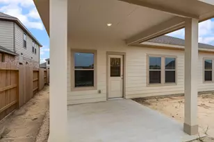 2414 E Heritage Dr, Dayton, TX 77535 - Photo 25