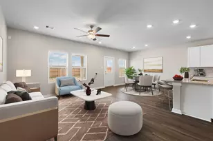 2414 E Heritage Dr, Dayton, TX 77535 - Photo 11