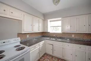 1213 1st Ave N, Texas City, TX 77590 - Photo 9