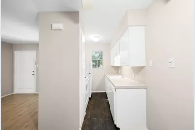 2012 Brun Street #E, Houston, TX 77019 - Photo 3