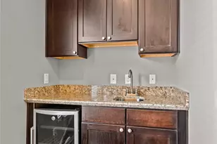 1049 W 22nd St, Houston, TX 77008 - Photo 25