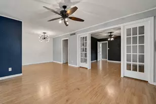 2615 Marilee Ln, Houston, TX 77057 - Photo 3
