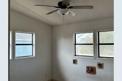 16602 Jamacia Inn Street, Jamaica Beach, TX 77554 - Photo 33