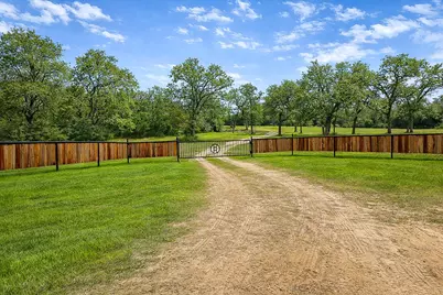 7031 Red Rock Road, Franklin, TX 77856 - Photo 1