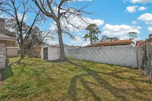 10607 Bainbridge St, Houston, TX 77016 - Photo 41