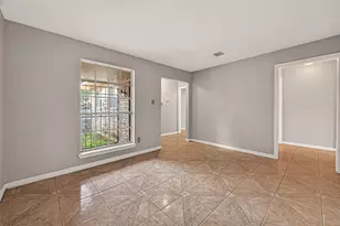 10607 Bainbridge St, Houston, TX 77016 - Photo 9