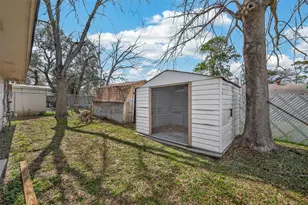 10607 Bainbridge St, Houston, TX 77016 - Photo 43