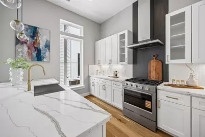 1179 W 19th Street, Houston, TX 77008 - Photo 9