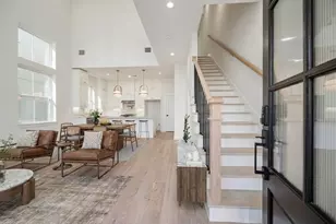 949 Blackshire Ln, Houston, TX 77055 - Photo 3