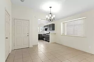 5934 Beaconridge Dr, Houston, TX 77053 - Photo 9