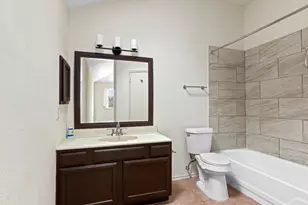 5934 Beaconridge Dr, Houston, TX 77053 - Photo 13