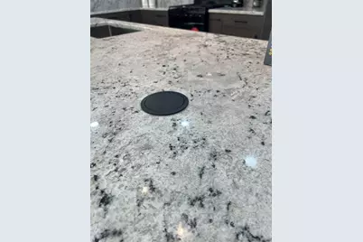 319 E Gulf Street, Baytown, TX 77520 - Photo 9