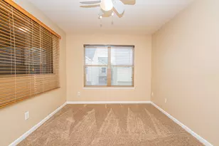 2212 Naomi St, Houston, TX 77054 - Photo 25