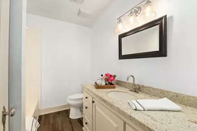 511 W Val Verde Street, Brenham, TX 77833 - Photo 13