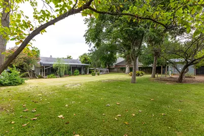 511 W Val Verde Street, Brenham, TX 77833 - Photo 17